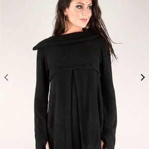 Toonzshop Ekantika Tunic Pullover